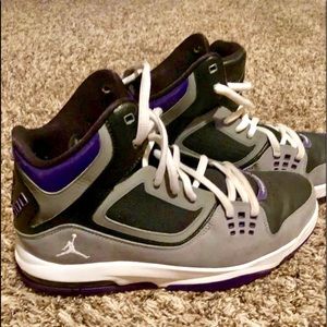 Men’s Jordan’s size 9